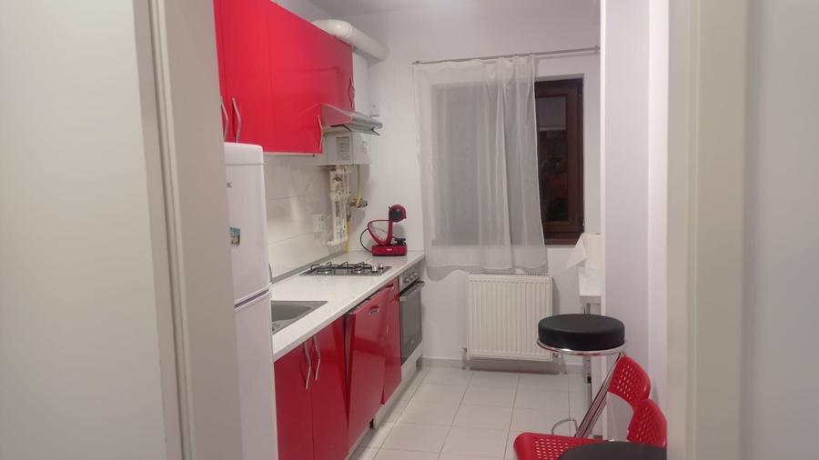 Apartament cu 2 camere decomandat în Sânpetru