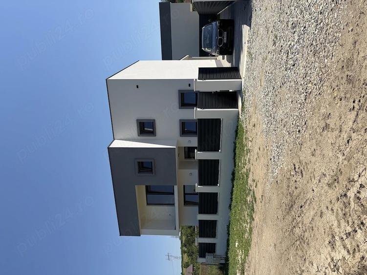 Casă cu 4 camere cu Teren 350 Mp în Exterior Vest