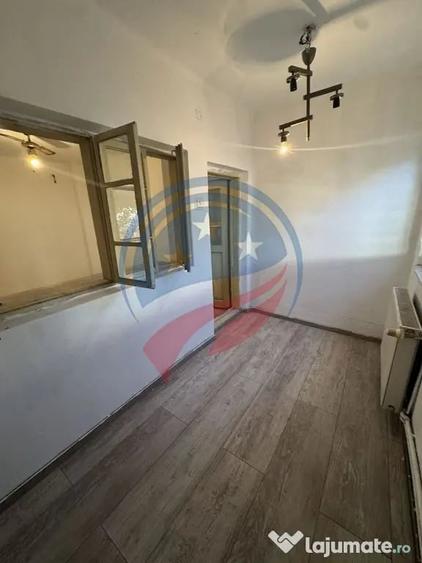 Casă cu 3 camere cu Teren 417 Mp în Brestei