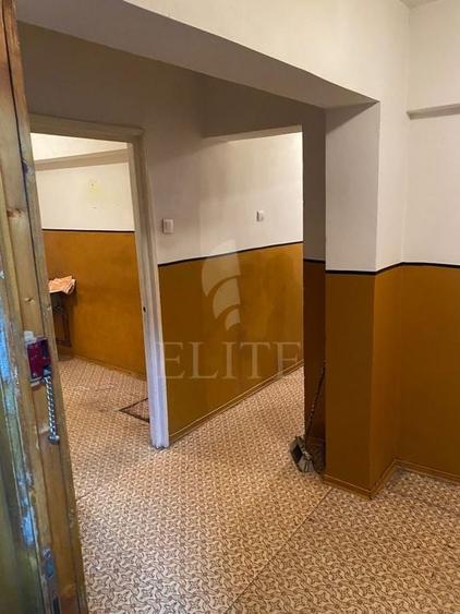 Apartament cu 3 camere decomandat în Zorilor