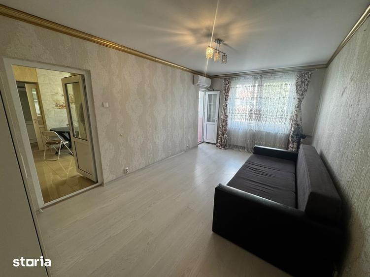 Apartament cu 2 camere decomandat în Tei