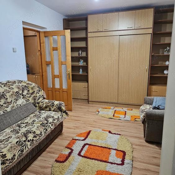 Apartament cu 2 camere semidecomandat în Calea București