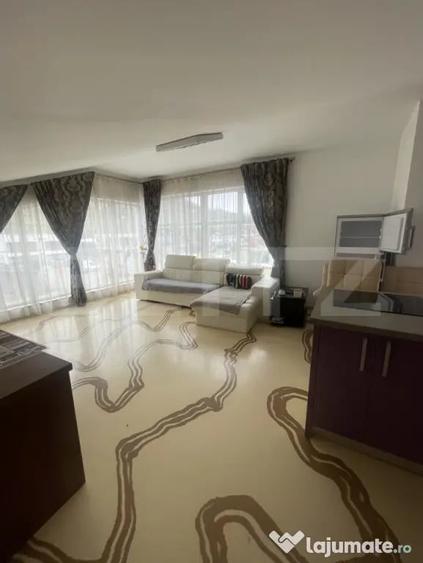 Spațiu comercial, de 300 mp, în Central