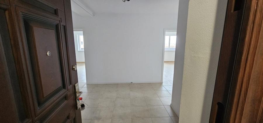 Apartament cu 3 camere în Sânpetru