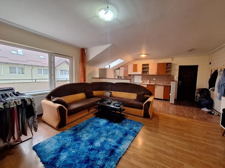 Apartament cu 2 camere semidecomandat, mobilat în Florești — fotografia 2