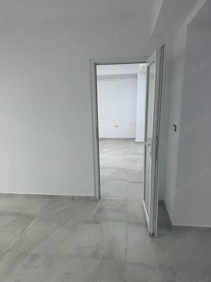 Spațiu comercial, de 90 mp, în Central
