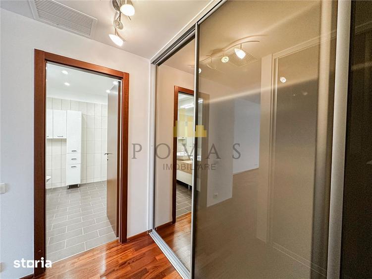 Apartament cu 4 camere decomandat, mobilat în Băneasa