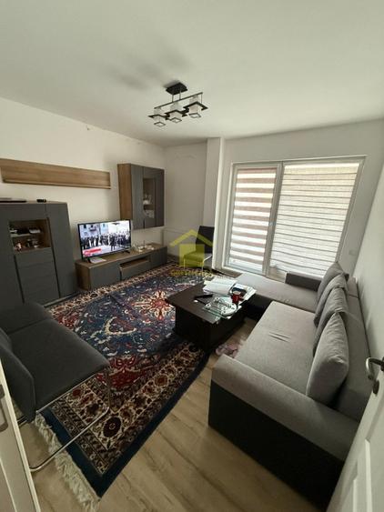 Apartament cu 3 camere decomandat, mobilat în Florești — fotografia 3