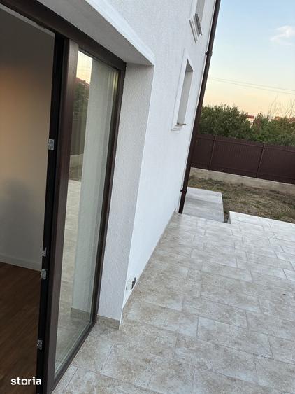 Casă cu 4 camere cu Teren 477 Mp în Central