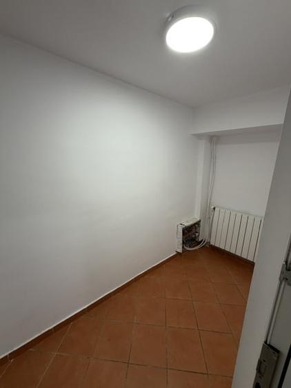 Birou, de 800 mp, în Grivița