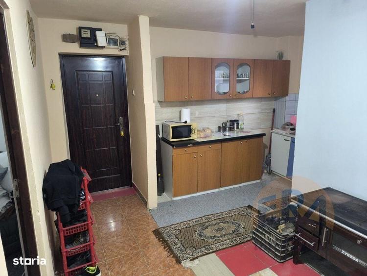 Apartament cu 2 camere decomandat în Cihei