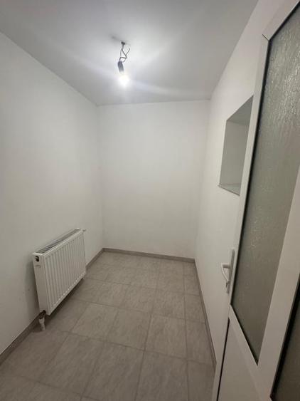 Spațiu comercial, de 80 mp, în Central