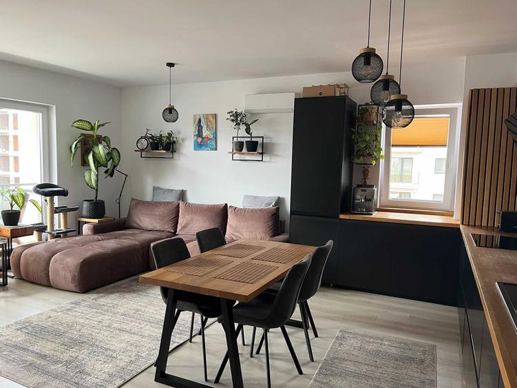 Apartament cu 2 camere decomandat în Sud