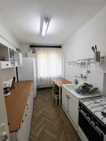 Apartament cu 2 camere decomandat, mobilat în Central