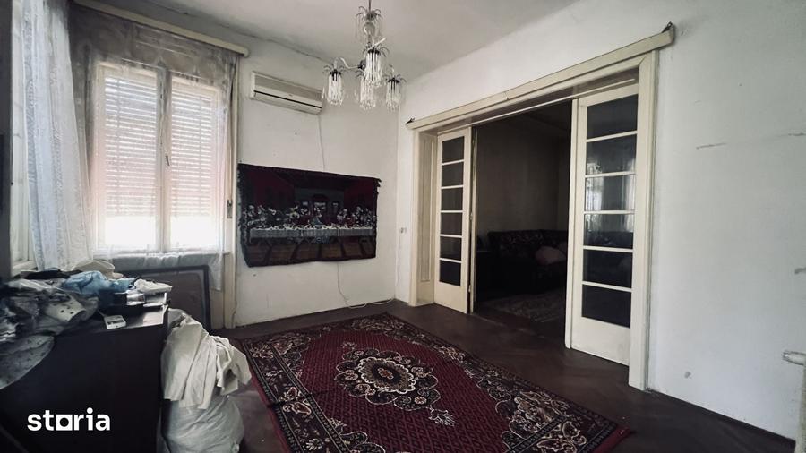 Casă cu 6 camere cu Teren 210 Mp în Iosefin
