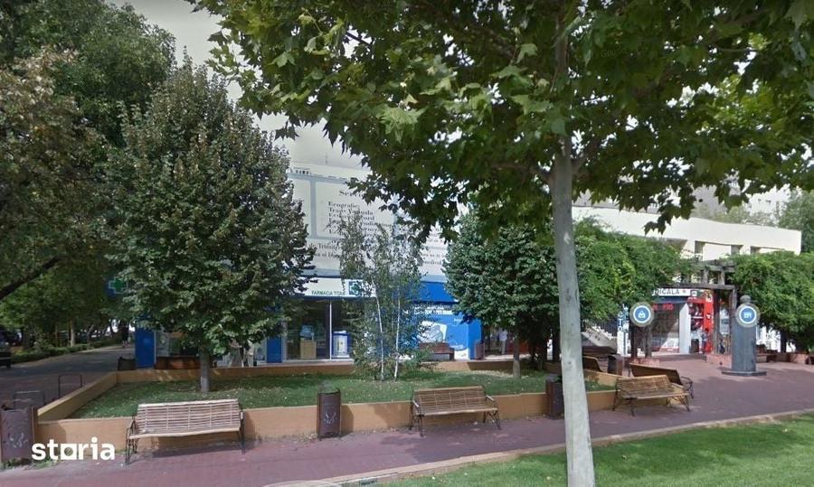 Spațiu comercial, de 90 mp, în Titan