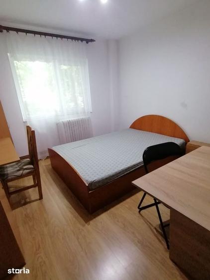 450euro/luna, Podul de Fier intersectie, apartament 2 camere, etaj 2 - 5
