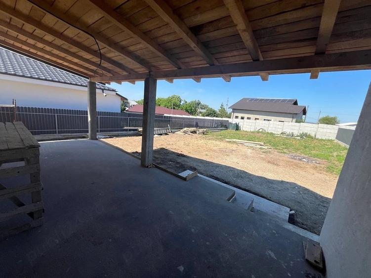 Casă cu Teren 750 Mp în Șendreni