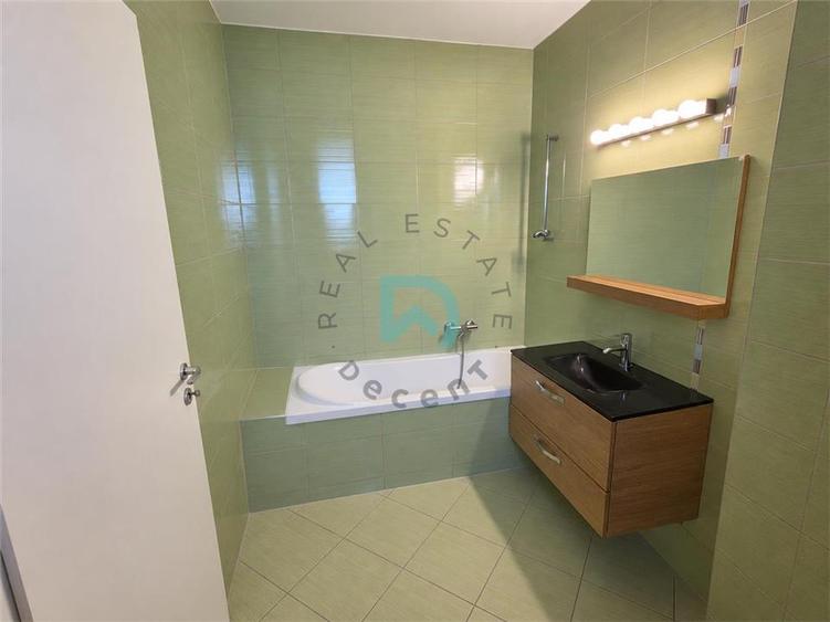 Apartament cu 3 camere decomandat în Avantgarden