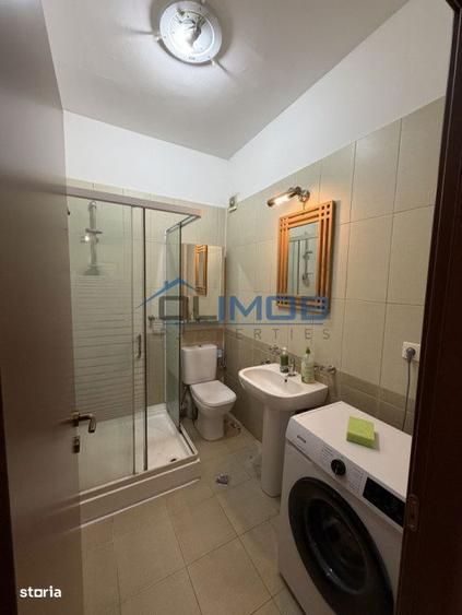 Apartament cu 3 camere, mobilat în Central — fotografia 3