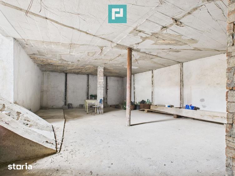 Casă cu Teren 2880 Mp în Semlac
