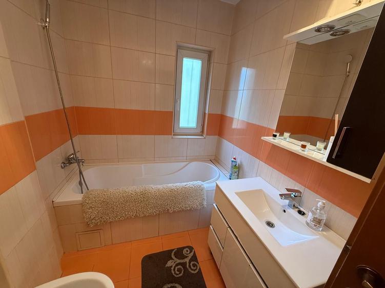 Apartament cu 2 camere decomandat în Andrei Mureșanu