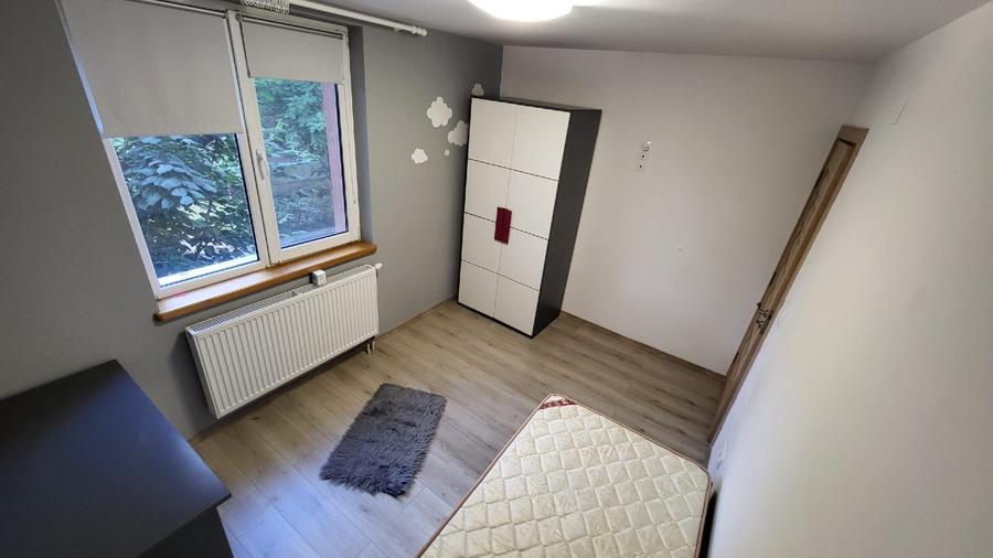 Apartament cu 3 camere decomandat în Dâmbu Pietros