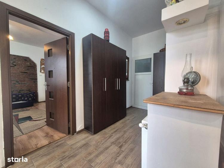 Exclusivitate-Apartament 2 camere decomandateVasile Goldis, langa RAR - 11