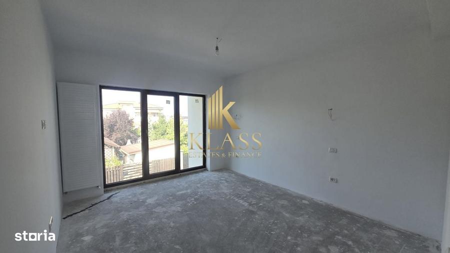 Apartament cu 4 camere decomandat în Odăi