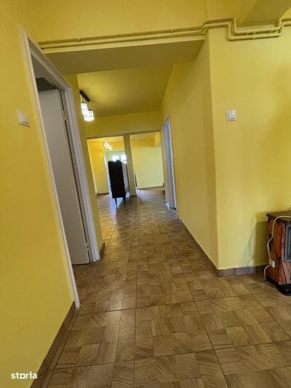 Apartament cu 4 camere în Central