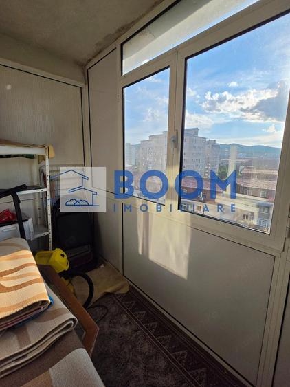 Apartament cu 4 camere în Ostroveni