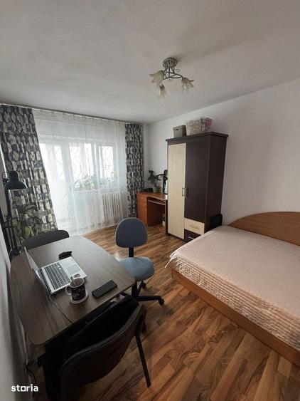 Garsonieră decomandată în Sud