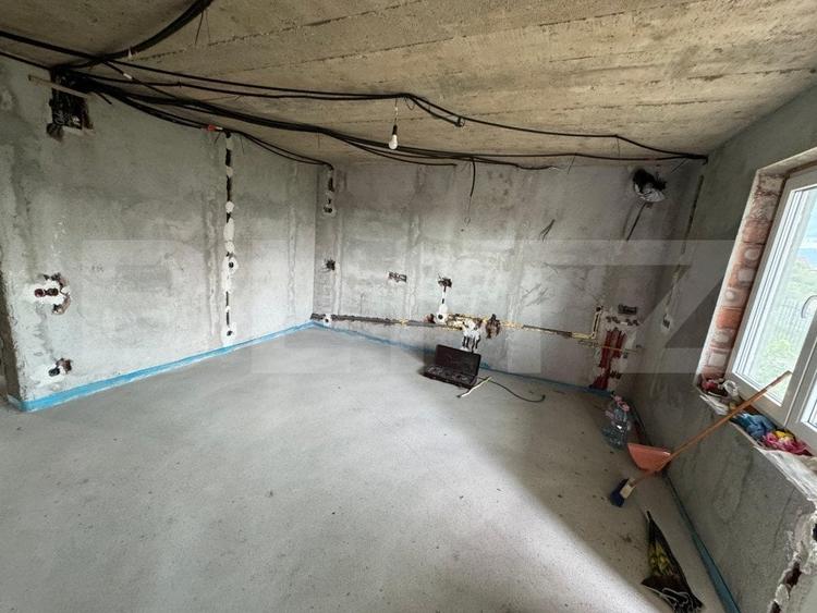 Casă individuală cu 9 camere cu Teren 1005 Mp în Ampoi 3