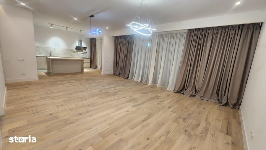 Casă cu 6 camere cu Teren 425 Mp în Central