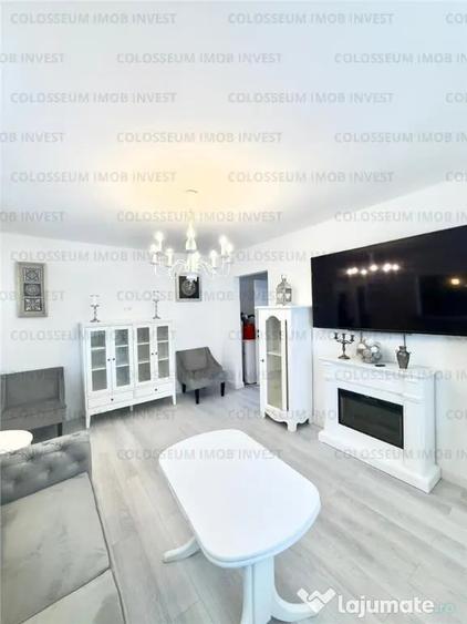 Apartament cu 3 camere semidecomandat în Centrul Civic