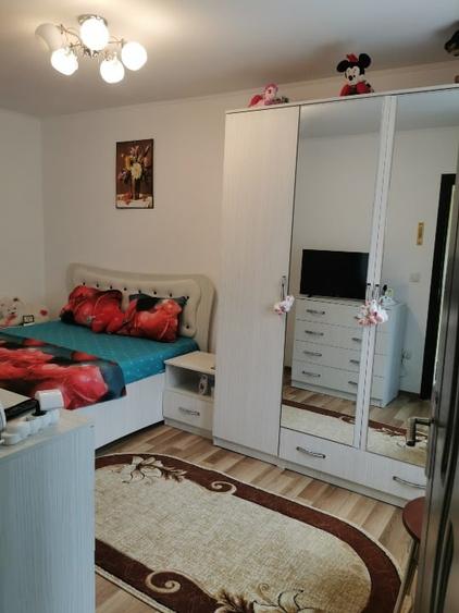 Casă individuală cu 3 camere cu Canalizare în Central