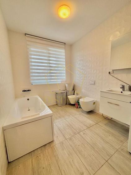 Casă individuală cu 5 camere cu Canalizare în Braytim