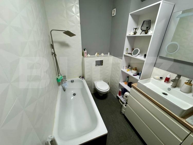 Apartament cu 2 camere semidecomandat, mobilat în Iosia