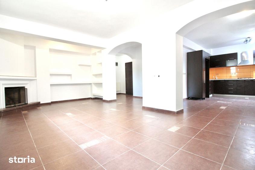 Apartament cu 4 camere decomandat, mobilat în Ghencea