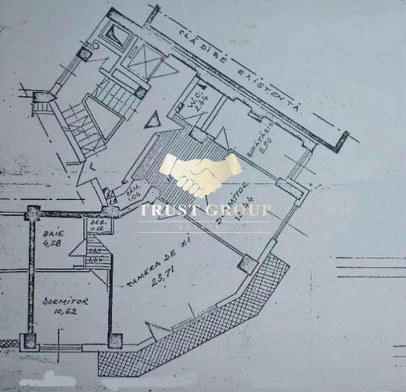 Apartament cu 3 camere semidecomandat, mobilat în Calea Victoriei