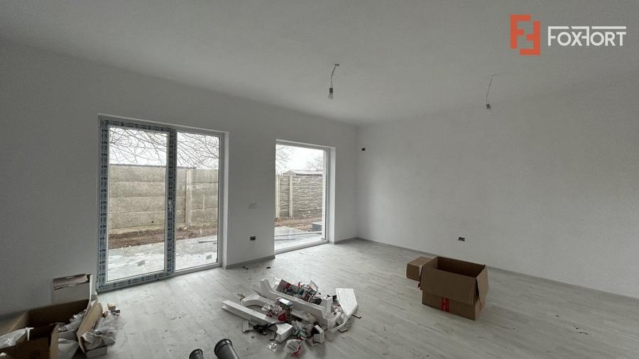 Duplex cu 3 camere cu Teren 287 Mp în Sânandrei