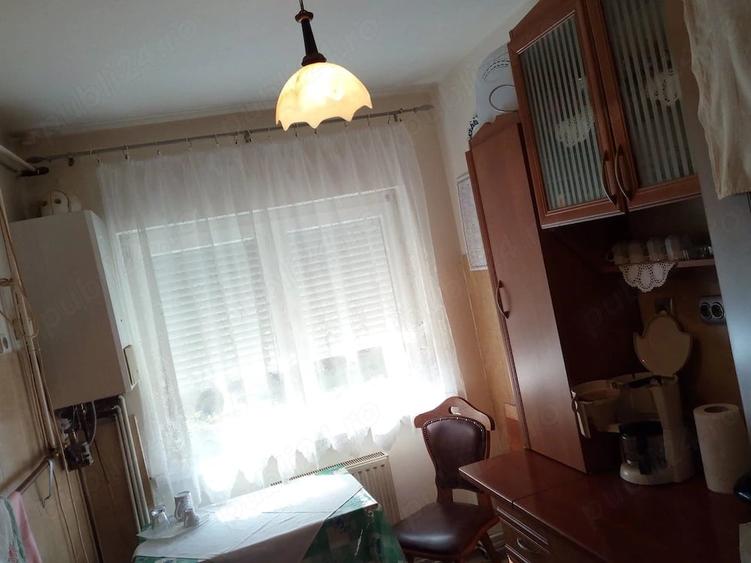 Apartament cu 2 camere semidecomandat în Someș