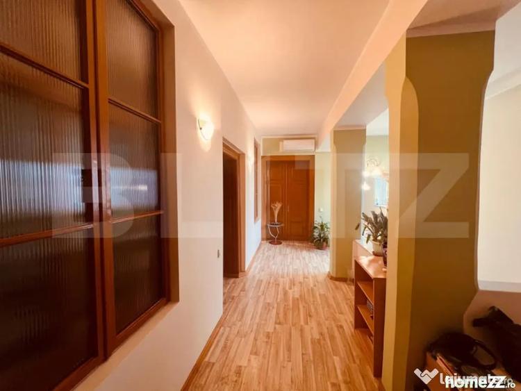 Spațiu comercial, de 146 mp, în Central