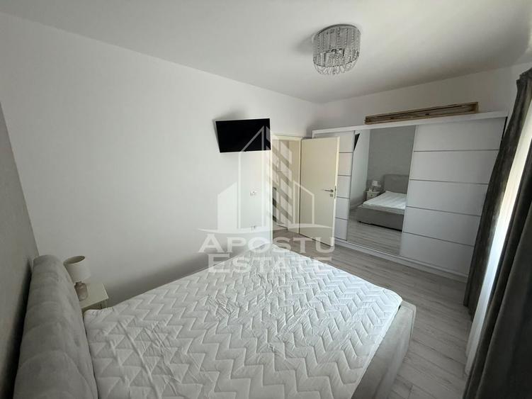 Apartament cu 2 camere semidecomandat, mobilat în Giroc