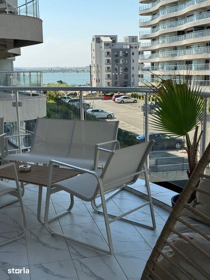 Apartament cu 3 camere, mobilat în Km 4