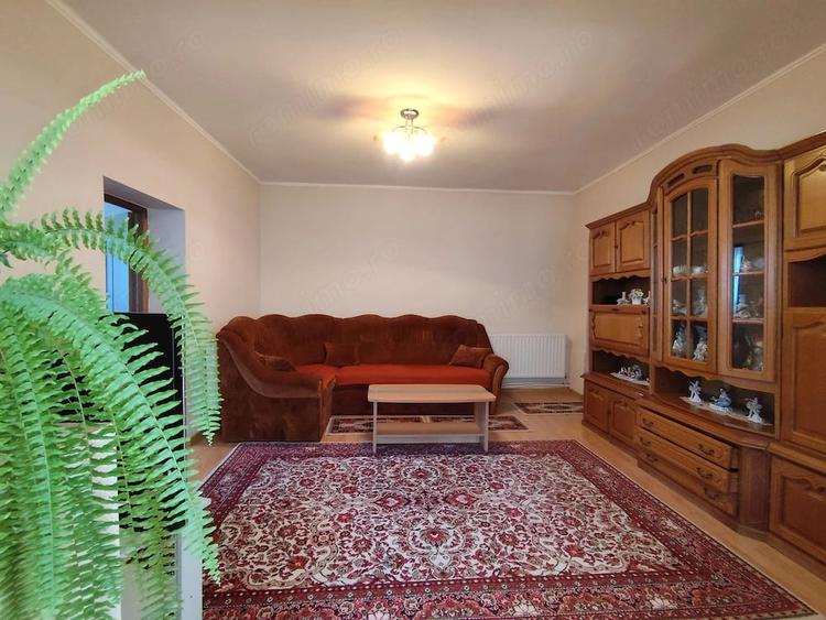 Casă cu 2 camere cu Teren 2826 Mp în Saca