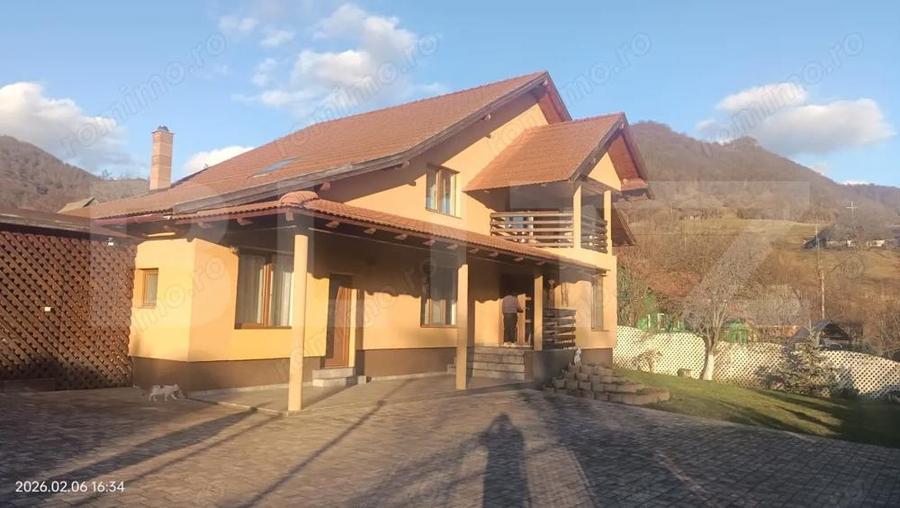 Casă cu Teren 800 Mp în Ibănești