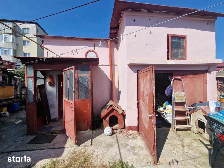 Casă cu 3 camere cu Teren 458 Mp în Central