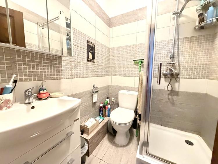 Casă cu 3 camere cu Canalizare în Dumbrăvița