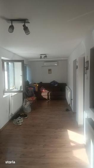 Casă cu 2 camere decomandat cu Teren 80 Mp în Central